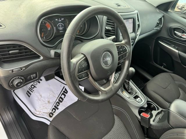 Used 2019 Jeep Cherokee Latitude w/ Popular Appearance Group image 15