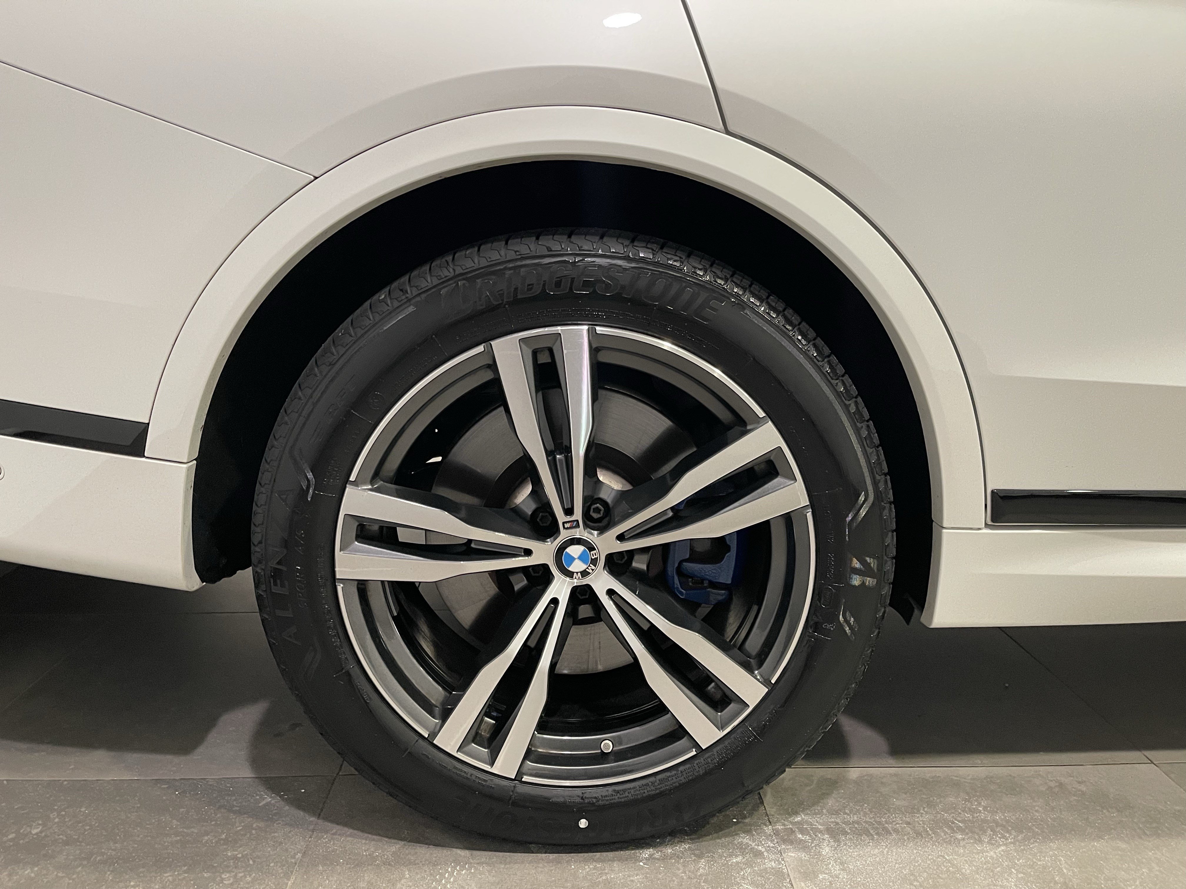 Certified 2025 BMW X7 M60i w/ Executive Package AWD/4WD image 9