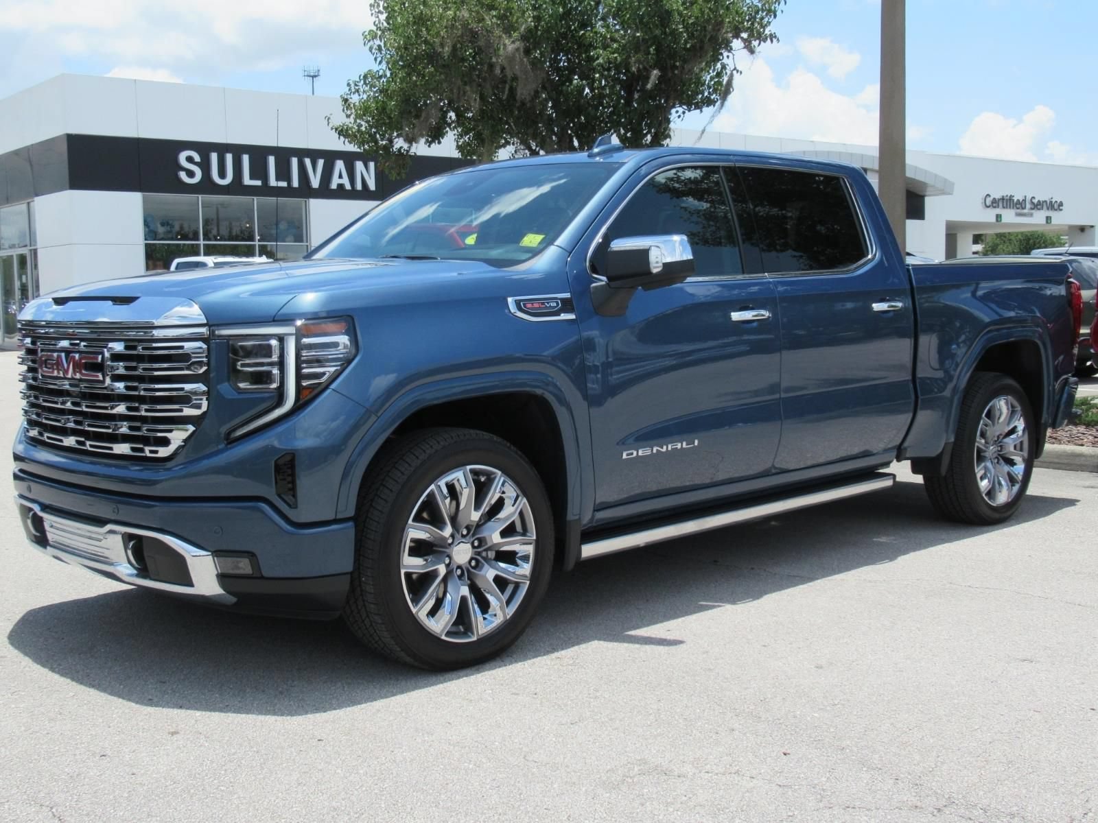 Used 2026 GMC Sierra 1500 Denali AWD/4WD image 3