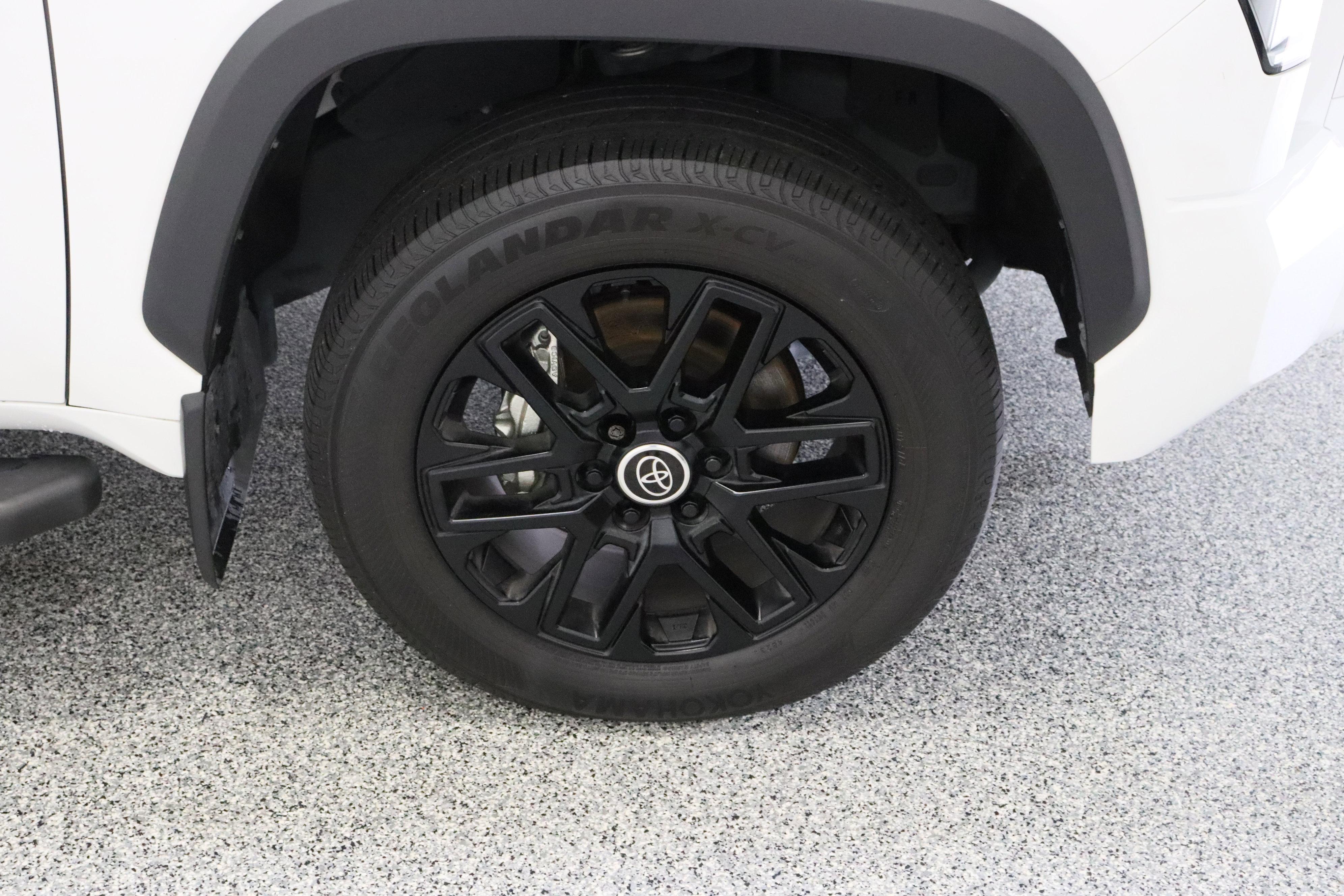 Used 2024 Toyota Tundra Limited image 5