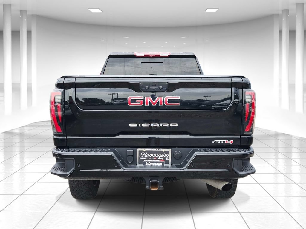 Used 2025 GMC Sierra 2500 AT4 w/ AT4 Premium Plus Package AWD/4WD image 4