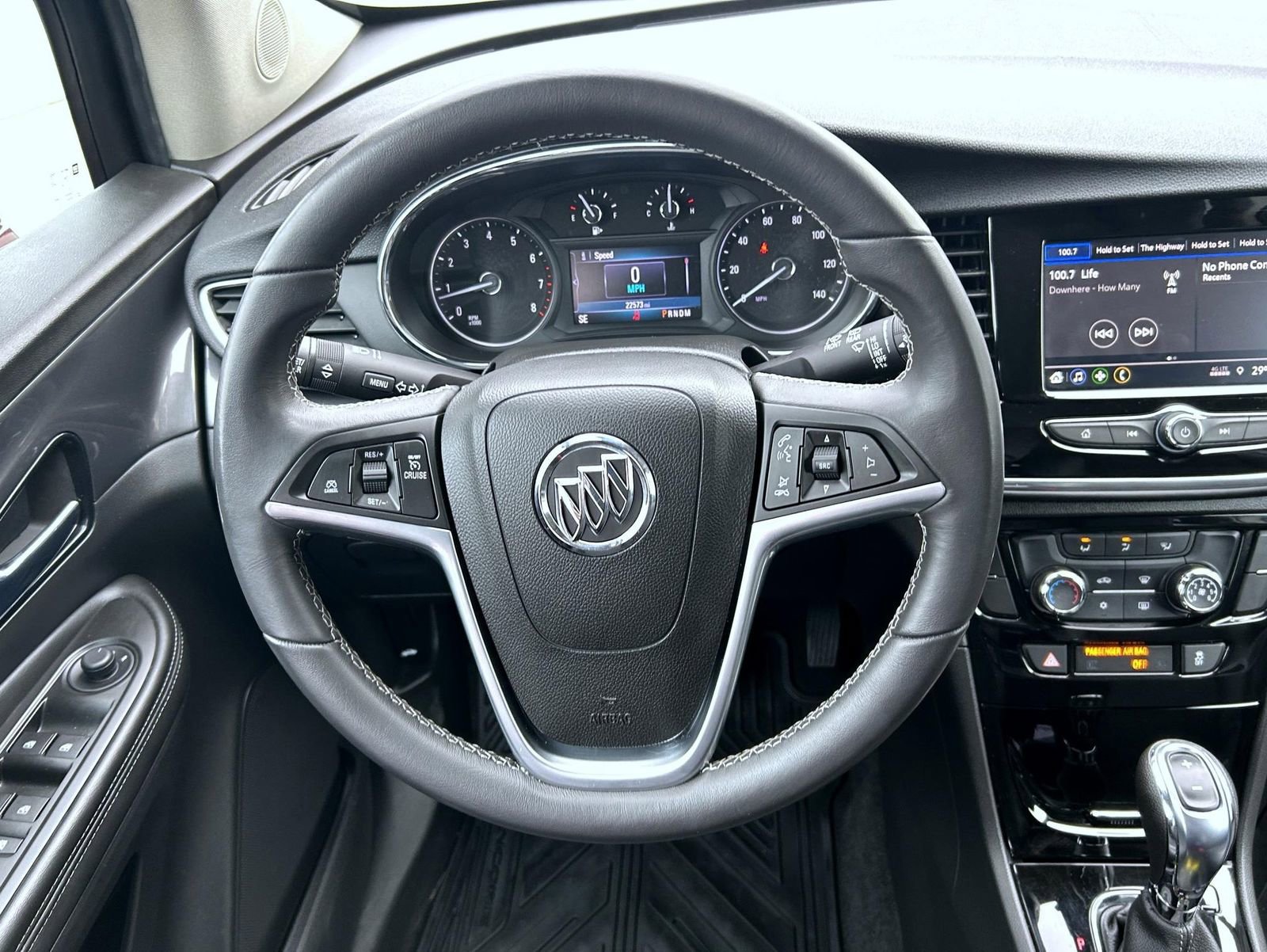 Certified 2022 Buick Encore Preferred w/ Safety Package image 11