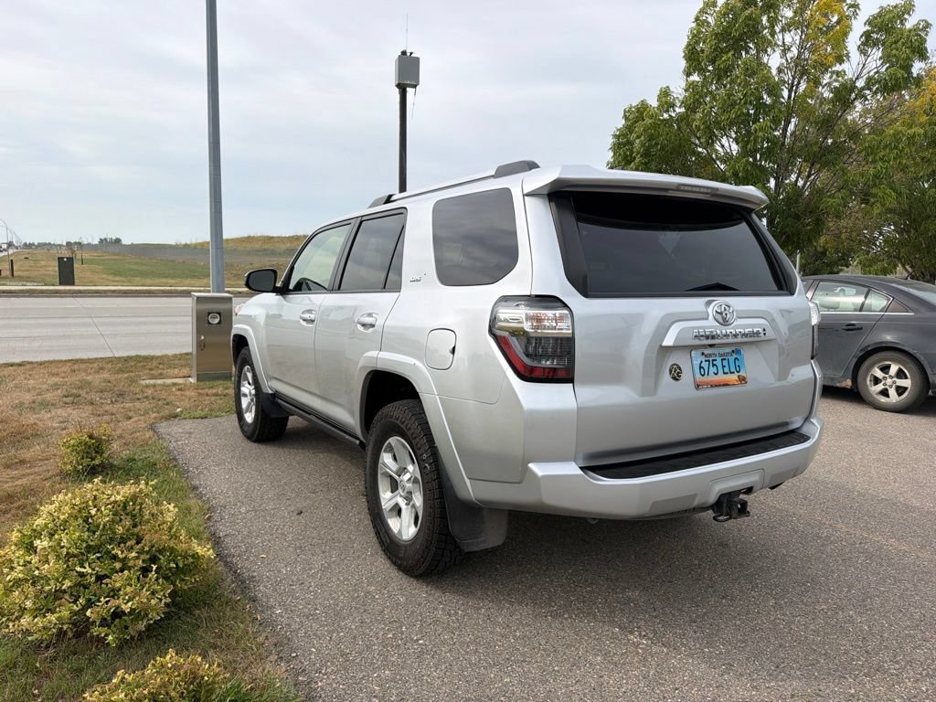 Used 2021 Toyota 4Runner SR5 AWD/4WD image 7