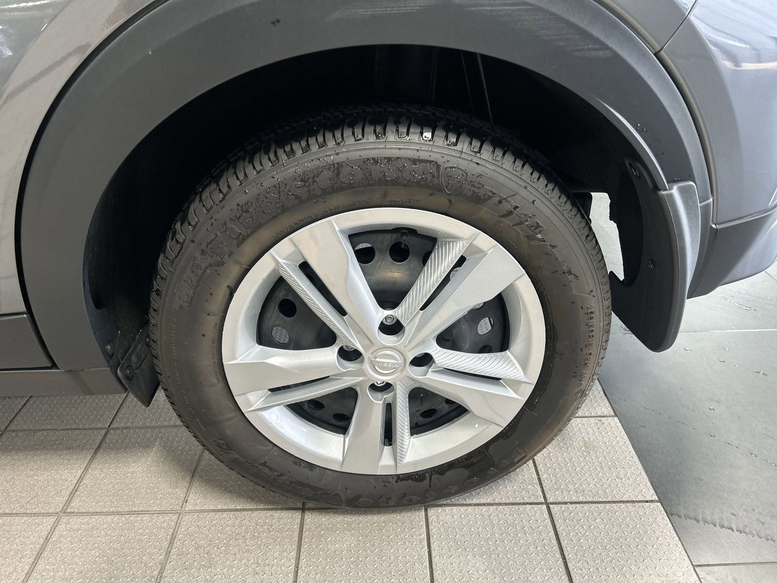 Certified 2025 Nissan Kicks Play S FWD image 13
