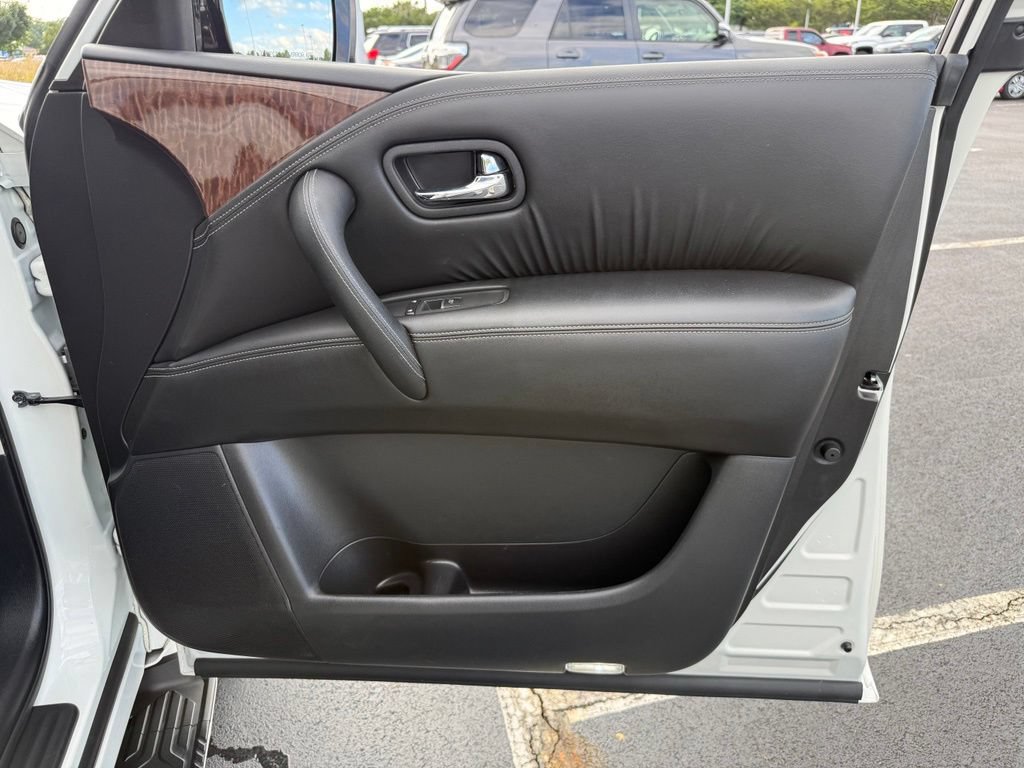 Used 2019 Nissan Armada Platinum w/ Captain's Chairs Package RWD image 45