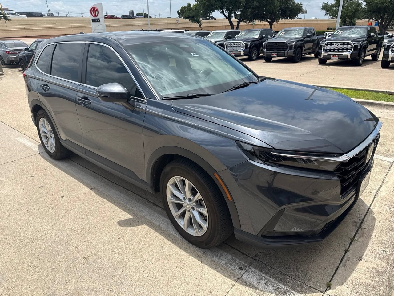 Used 2024 Honda CR-V EX-L image 3