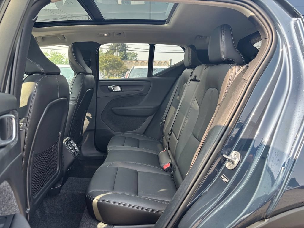 Certified 2026 Volvo XC40 B5 Core w/ Climate Package AWD/4WD image 20
