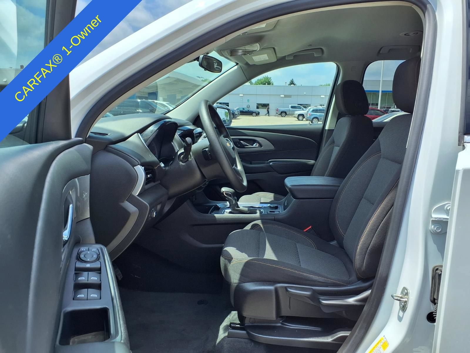 Used 2021 Chevrolet Traverse LS FWD image 19