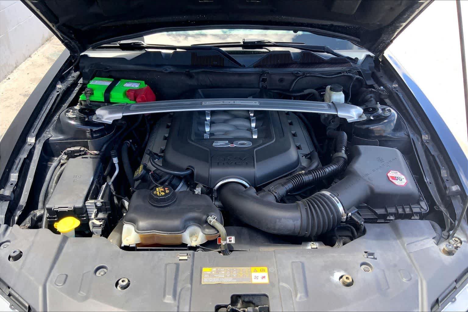 Used 2014 Ford Mustang GT Premium w/ Electronics Package RWD image 9