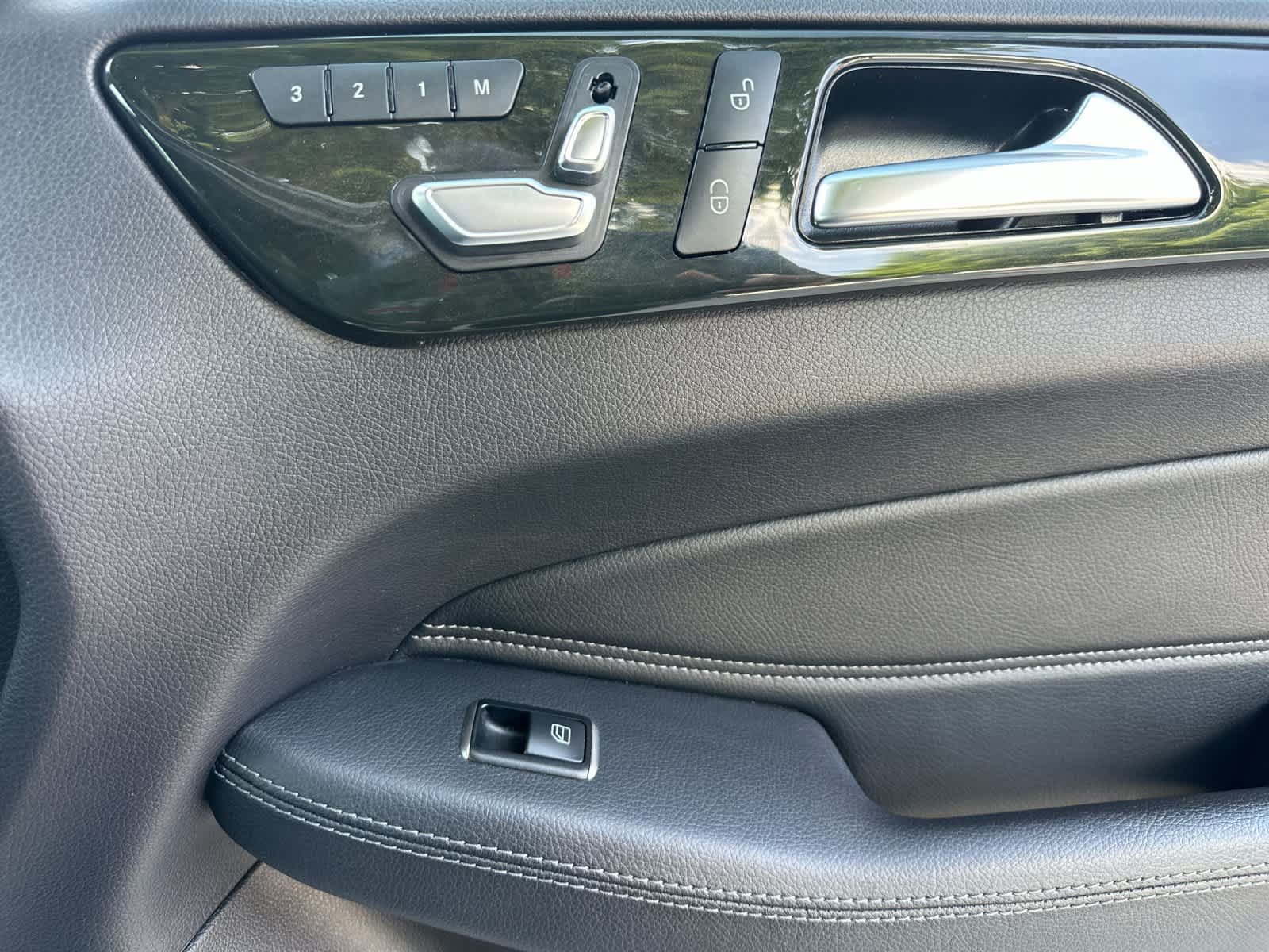 Used 2019 Mercedes-Benz GLS 450 4MATIC image 20