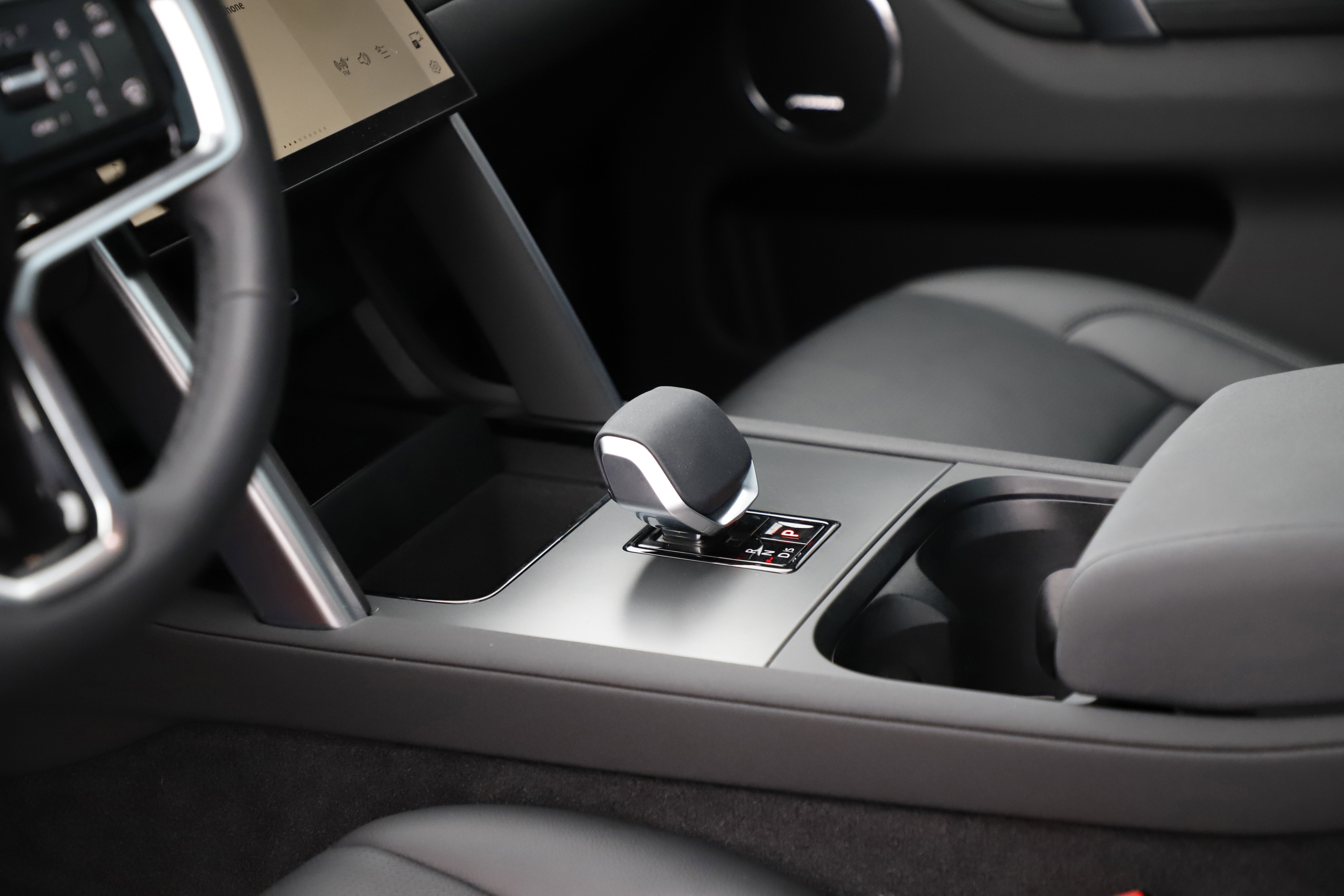 Certified 2025 Land Rover Discovery Sport S image 18