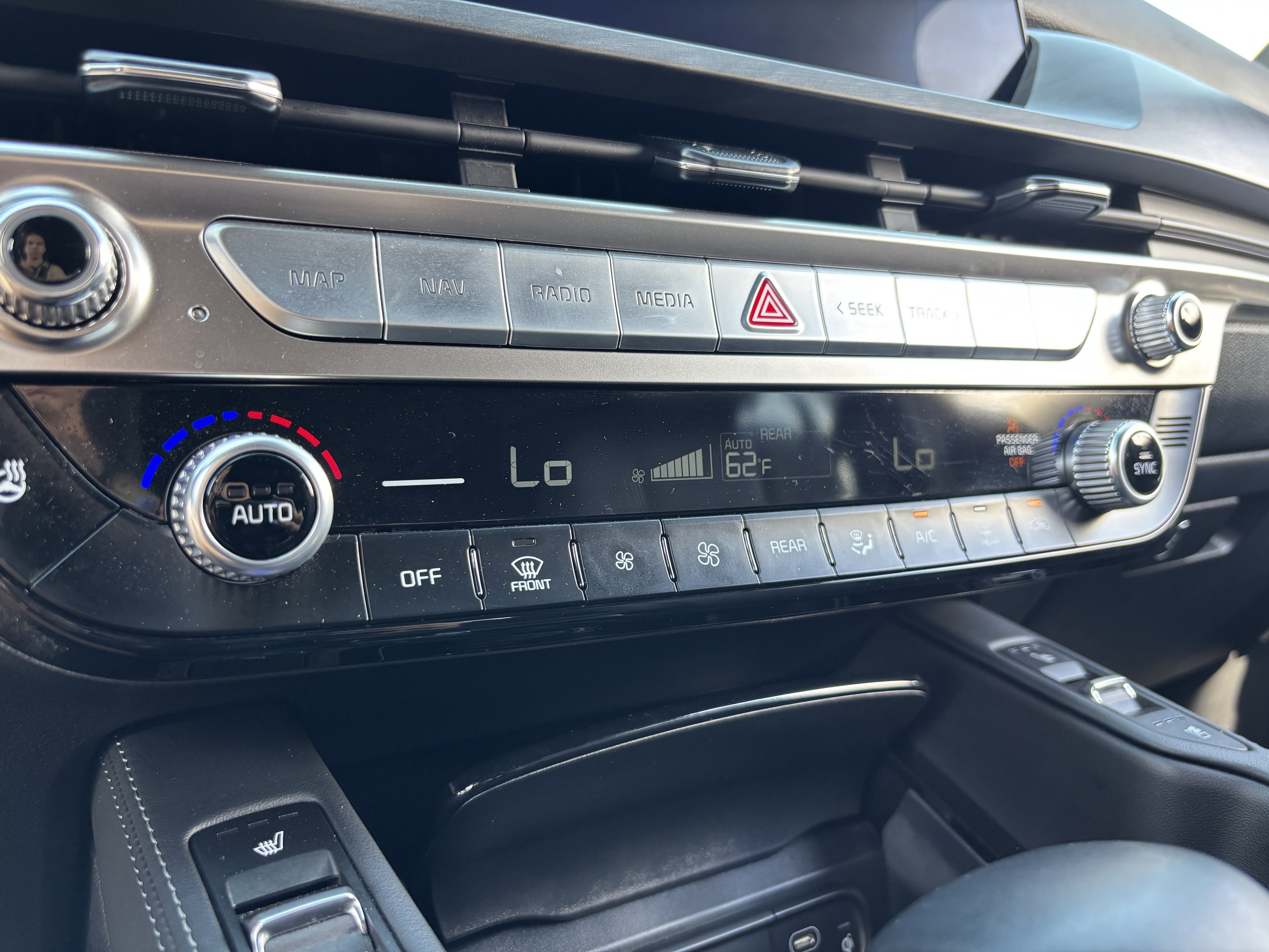 Certified 2025 Kia Telluride EX X-Line AWD/4WD image 23