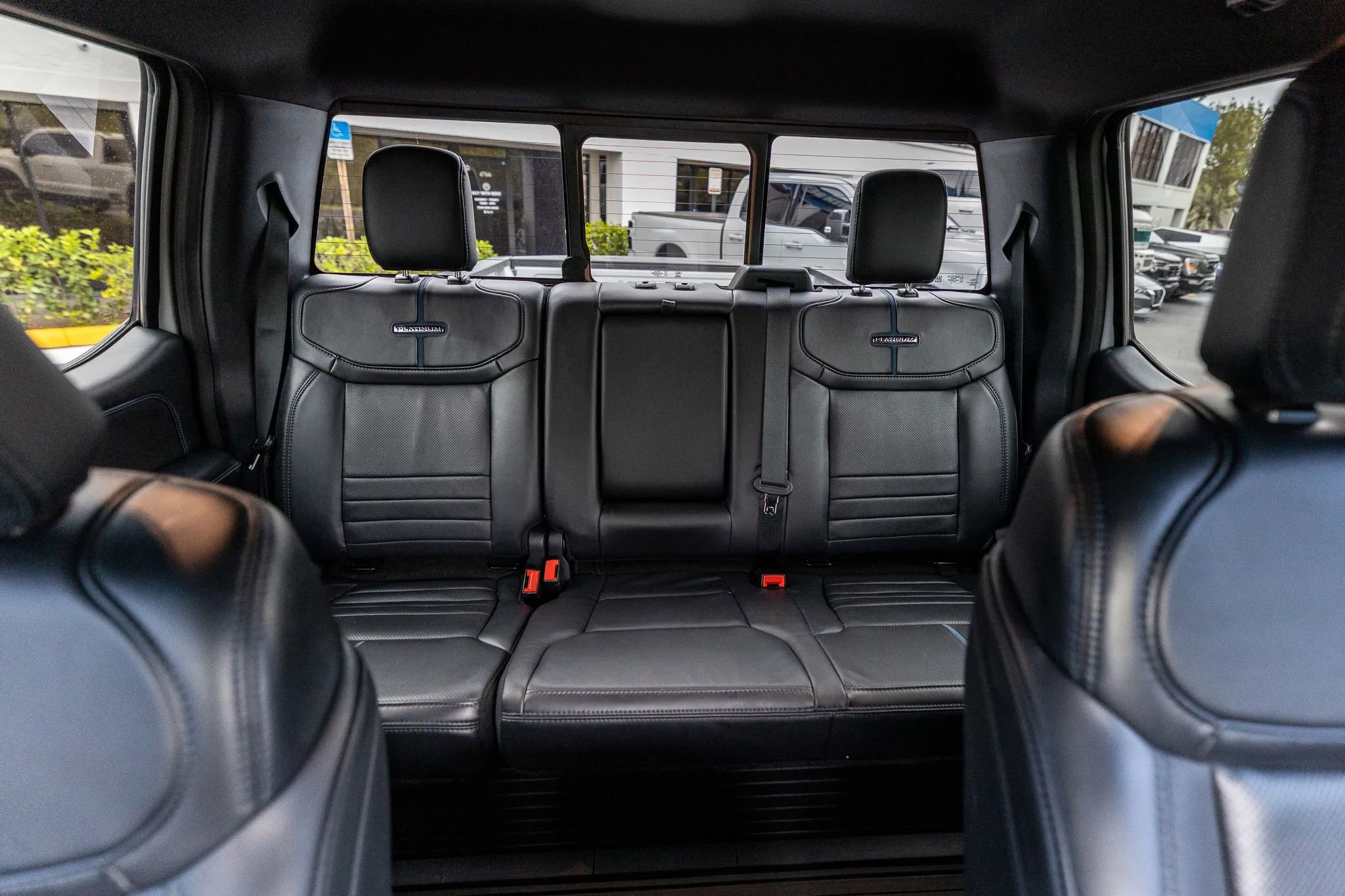 Used 2025 Ford F250 Platinum image 15