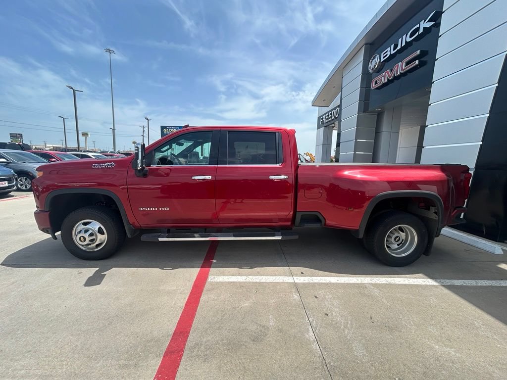Used 2021 Chevrolet Silverado 3500 High Country AWD/4WD image 2