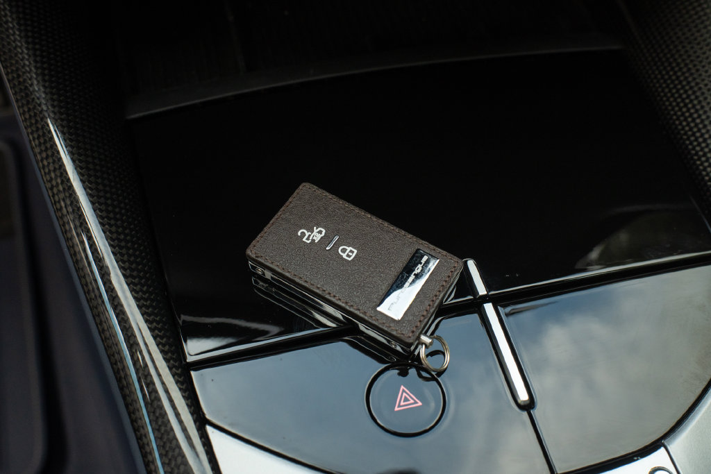 Used 2026 Ferrari Purosangue AWD/4WD image 37
