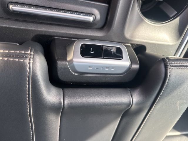 Used 2025 Ford Expedition Platinum image 26