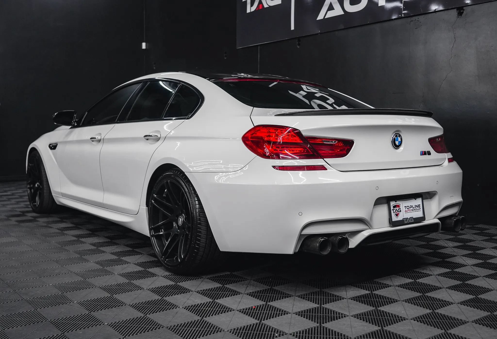 Used 2016 BMW M6 Gran Coupe w/ Executive Package RWD image 35