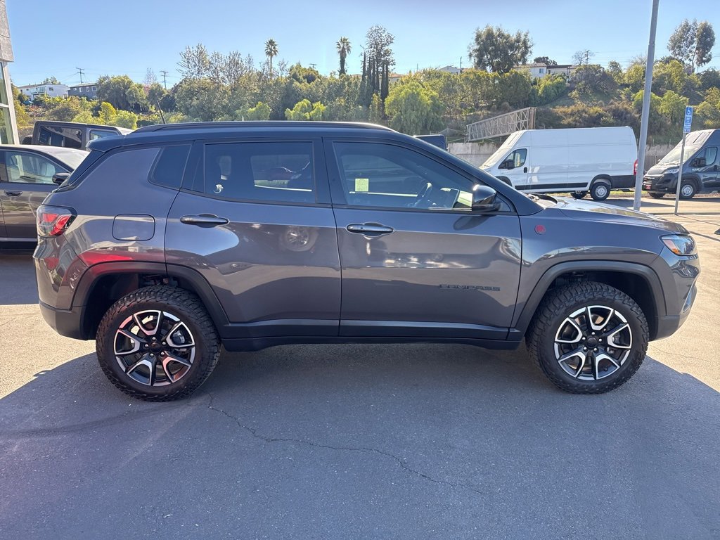 Certified 2024 Jeep Compass Trailhawk w/ Trailhawk Elite Group image 9