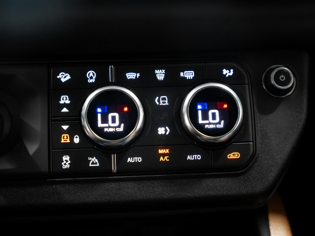 Used 2020 Land Rover Defender 110 X AWD/4WD image 19
