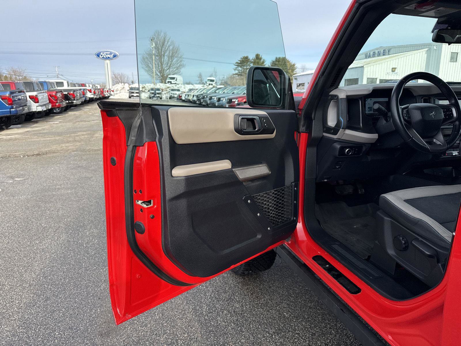 Used 2023 Ford Bronco Wildtrak image 12