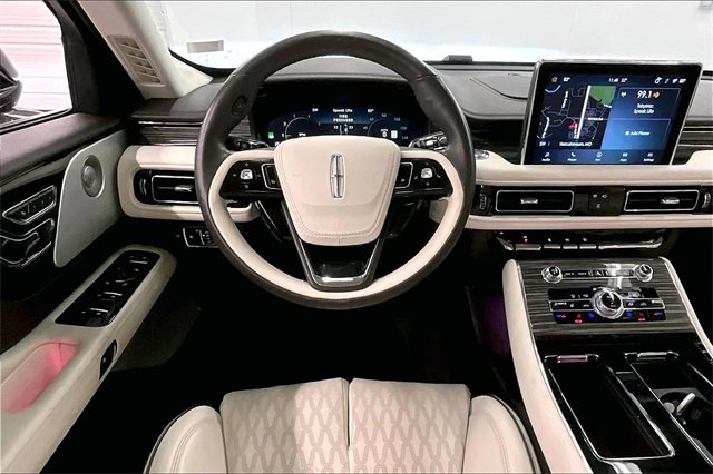 Used 2024 Lincoln Aviator Black Label w/ Dynamic Handling Package image 5