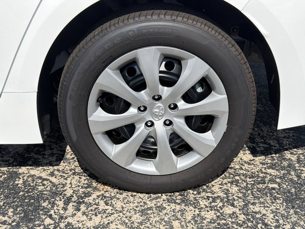 Used 2026 Toyota Corolla LE FWD image 23