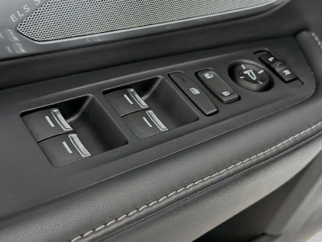 Used 2024 Acura RDX w/ Technology Package AWD/4WD image 19