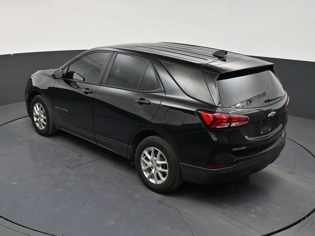 Used 2024 Chevrolet Equinox LS FWD image 13