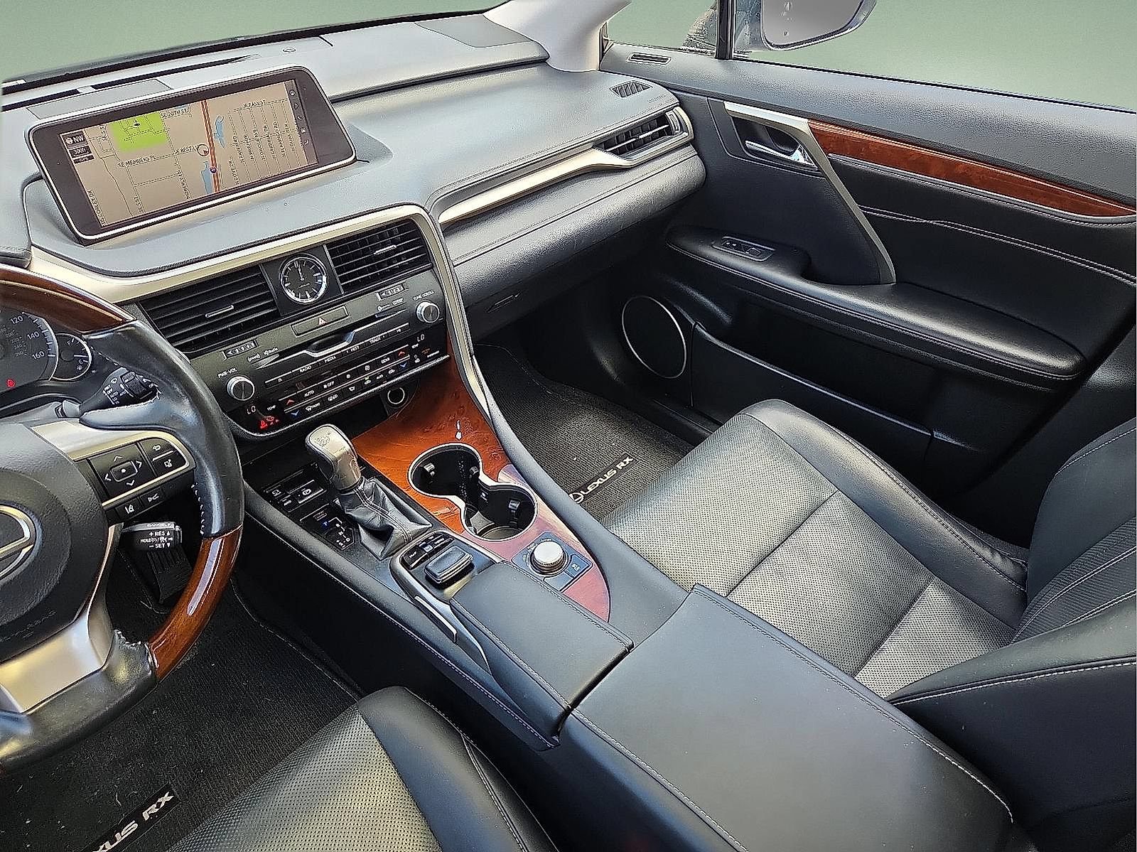 Used 2019 Lexus RX 350L FWD image 9