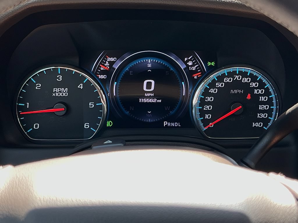 Used 2017 Chevrolet Suburban Premier AWD/4WD image 38
