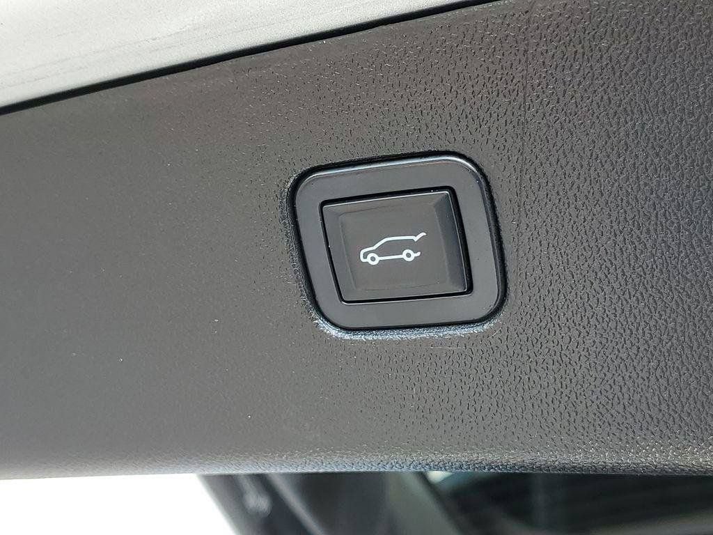 Used 2019 Chevrolet Blazer Premier w/ Sun and Wheels Package AWD/4WD image 36