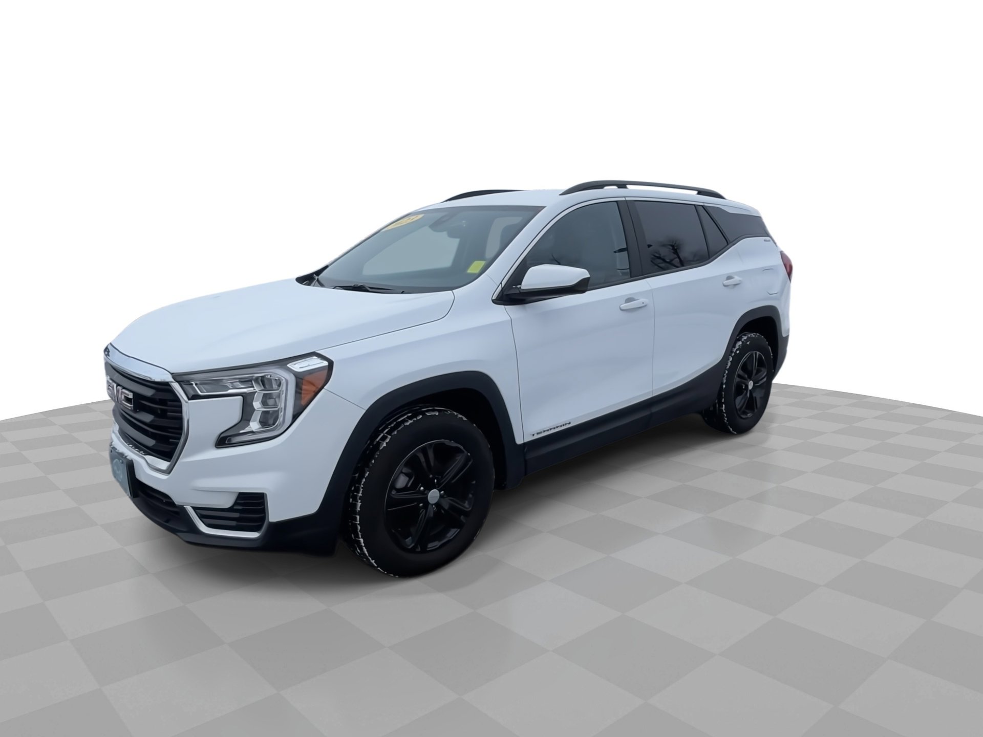 Used 2023 GMC Terrain SLE w/ Driver Convenience Package image 4