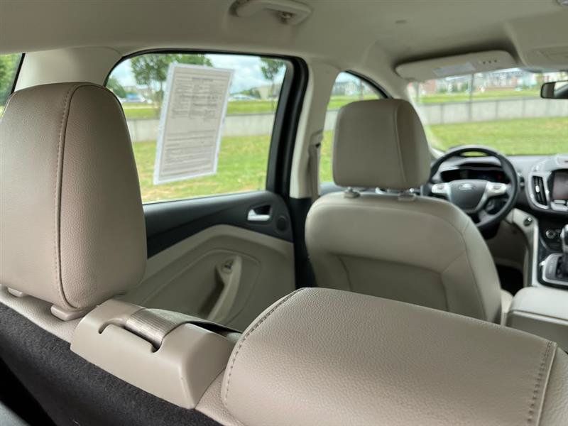 Used 2013 Ford C-MAX Energi SEL FWD image 34