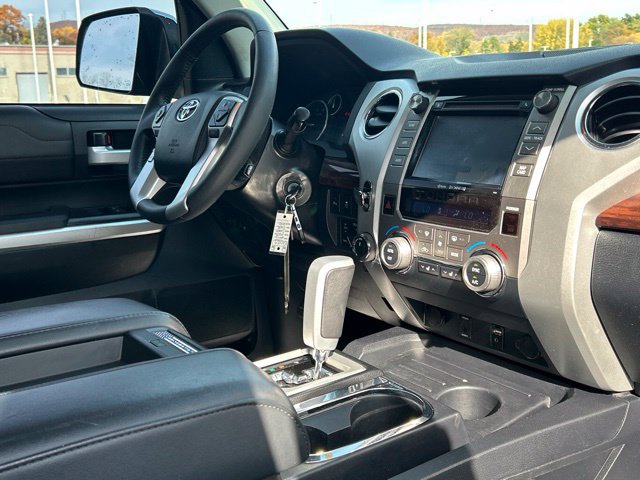 Used 2017 Toyota Tundra Limited AWD/4WD image 25