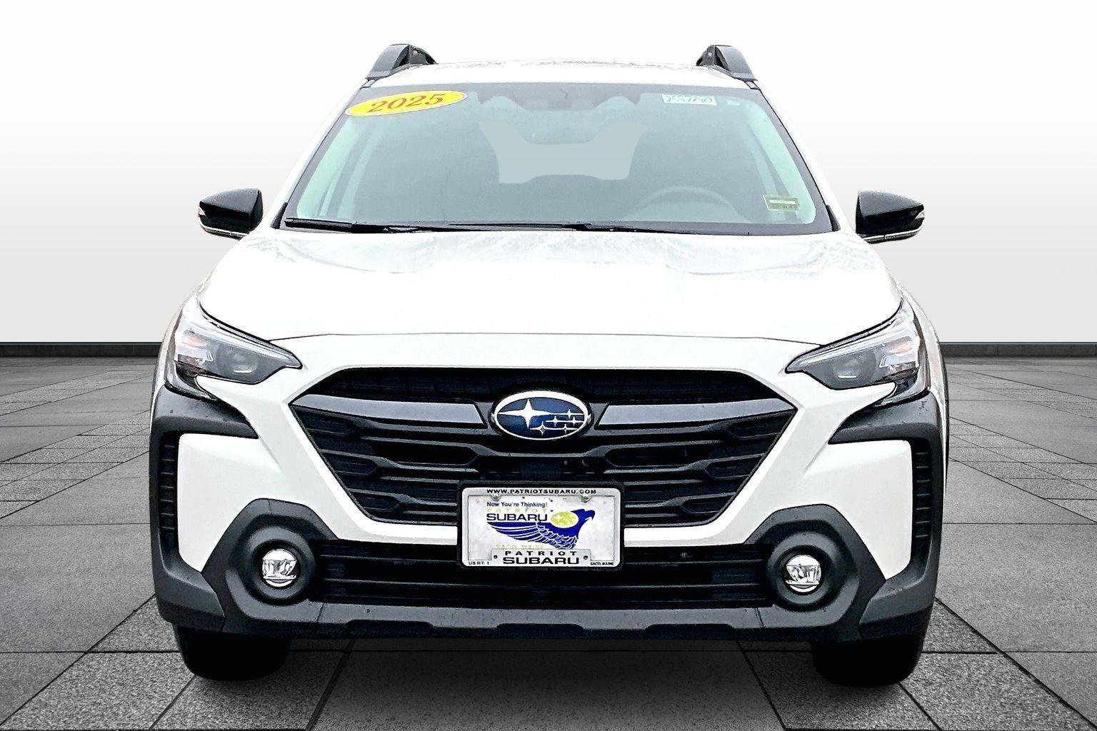 Used 2025 Subaru Outback Premium image 3