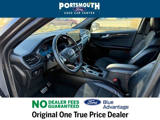 Certified 2023 Ford Escape ST-Line Select w/ Tech Pack #2 image 4