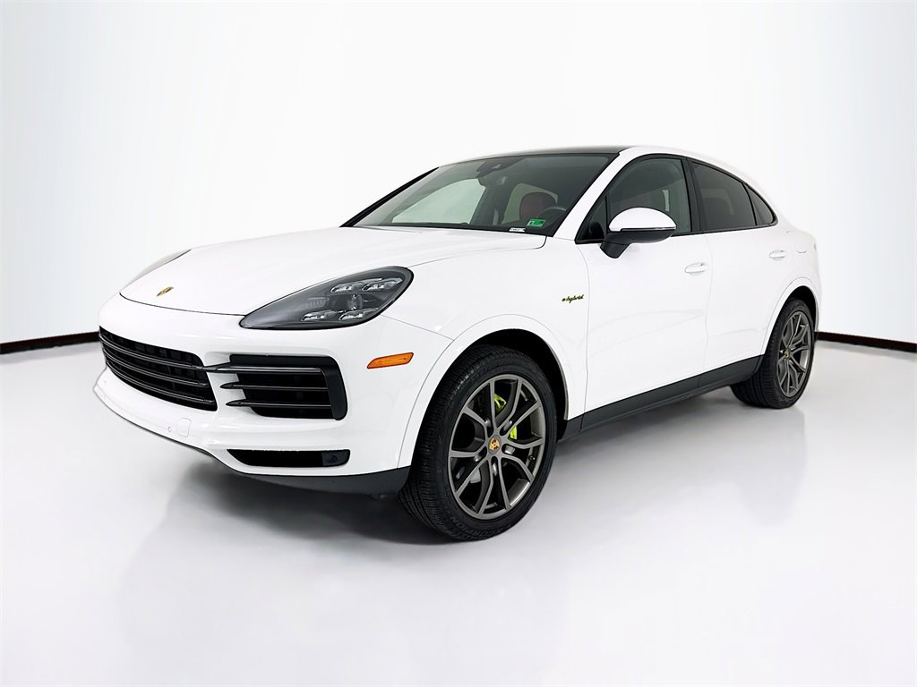 Certified 2023 Porsche Cayenne Platinum Edition w/ Premium Package Plus (PIA)