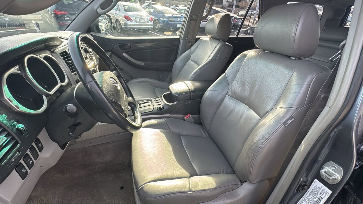 Used 2005 Toyota 4Runner Limited image 11