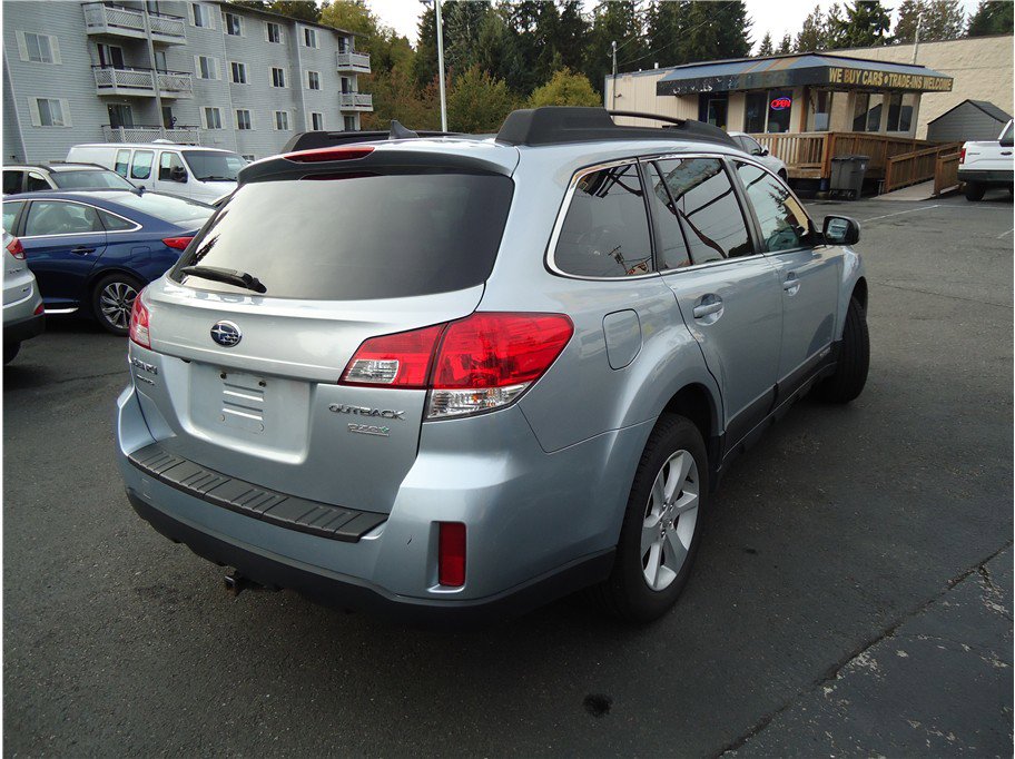 Used 2014 Subaru Outback 2.5i Premium w/ Moonroof Package AWD/4WD image 6