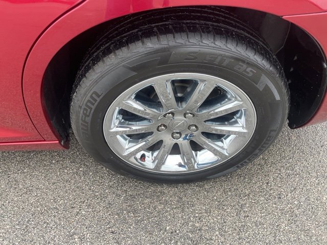 Used 2014 Chrysler 300 C image 14