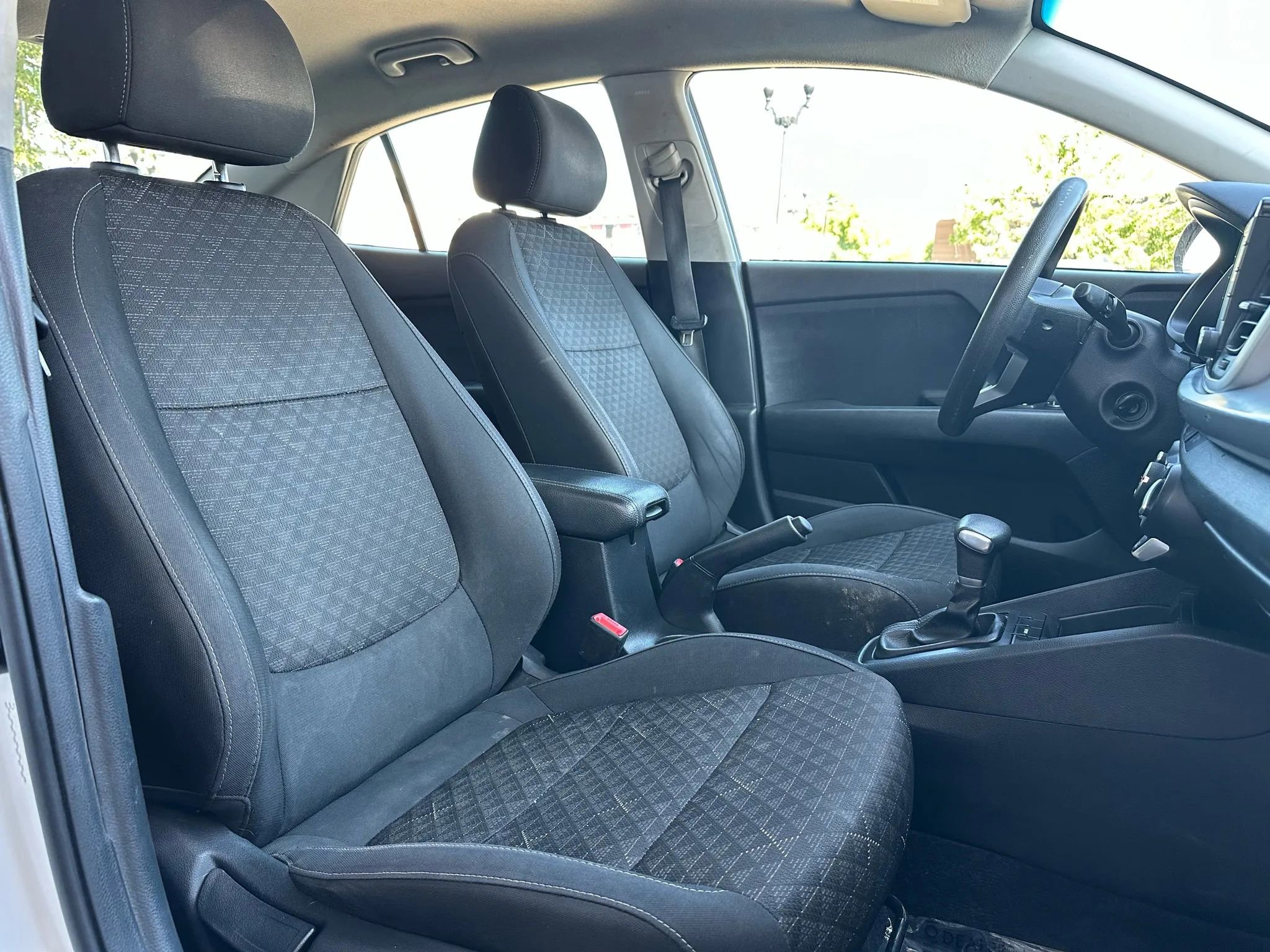 Used 2019 Kia Rio S image 13