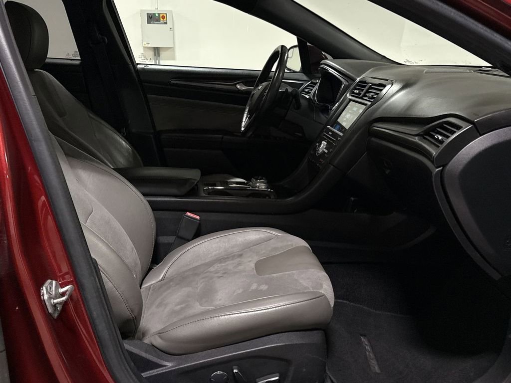 Used 2017 Ford Fusion Sport w/ Equipment Group 401A AWD/4WD image 22