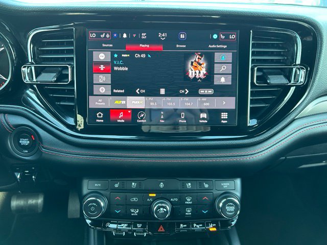 Used 2025 Dodge Durango GT AWD/4WD image 17