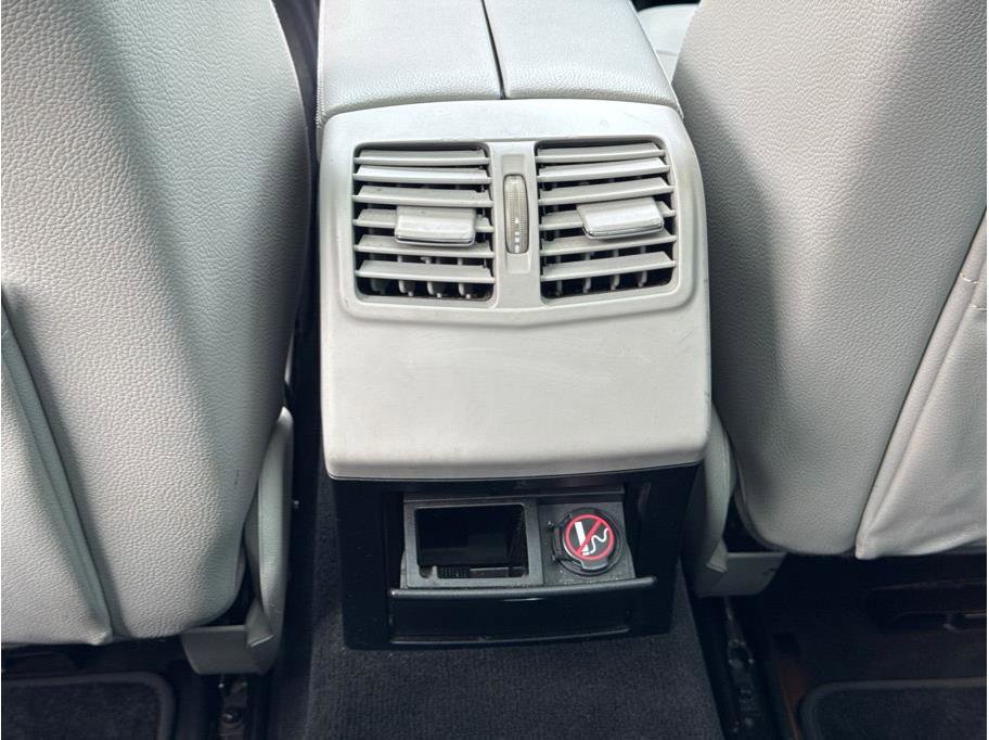 Used 2012 Mercedes-Benz E 350 Sedan image 25