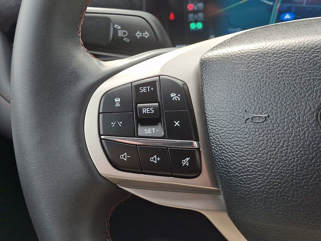 Certified 2025 Ford Explorer Active w/ Active Comfort Package image 21