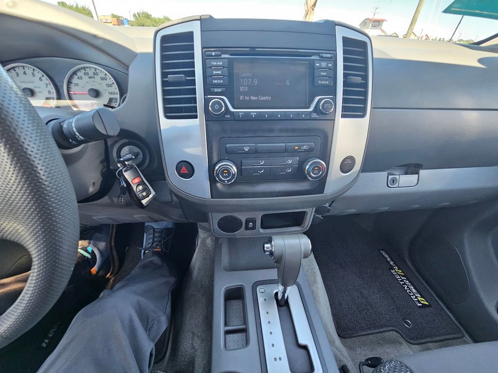 Used 2016 Nissan Frontier Desert Runner RWD image 18