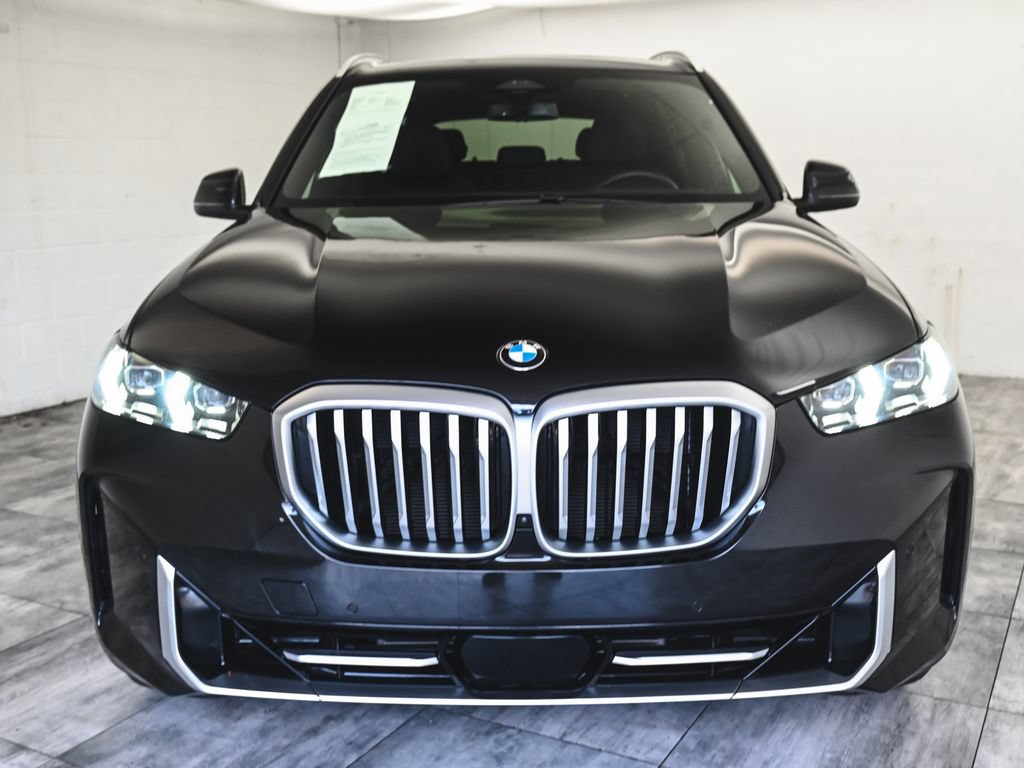 Used 2025 BMW X5 xDrive40i AWD/4WD image 2