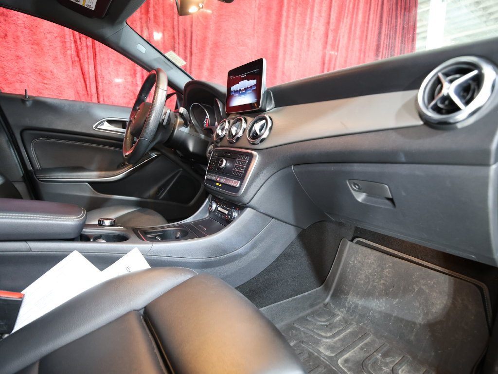Used 2019 Mercedes-Benz GLA 250 4MATIC image 22