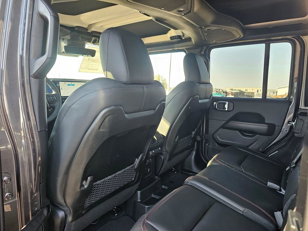 New 2025 Jeep Wrangler Unlimited Rubicon image 12