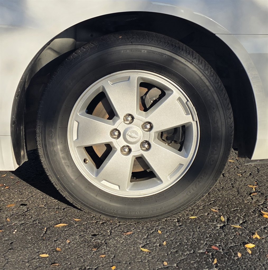 Used 2010 Chevrolet Impala LT w/ Luxury Edition Package image 38